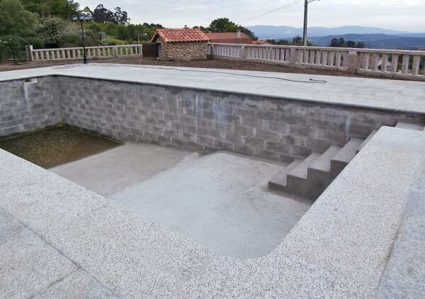 Trabajos de carpintería en madera y aluminio